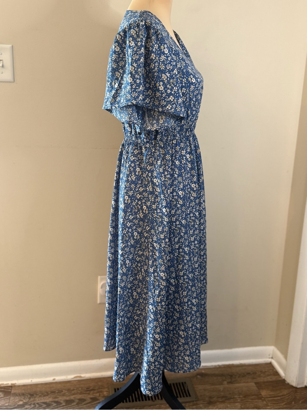 Shein maxi dress blue yellow ditsy floral short sleeves SZ LG - Picture 2 of 11